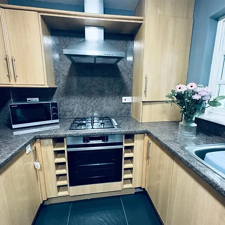 Queens Townhouse - 4 Bed * Whitehaven