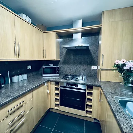 Queens Townhouse - 4 Bedrooms - Sleeps 9 Appartement Whitehaven