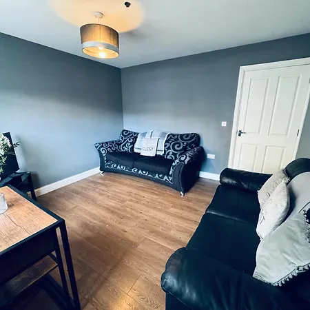 Queens Townhouse - 4 Bedrooms - Sleeps 9 Lägenhet